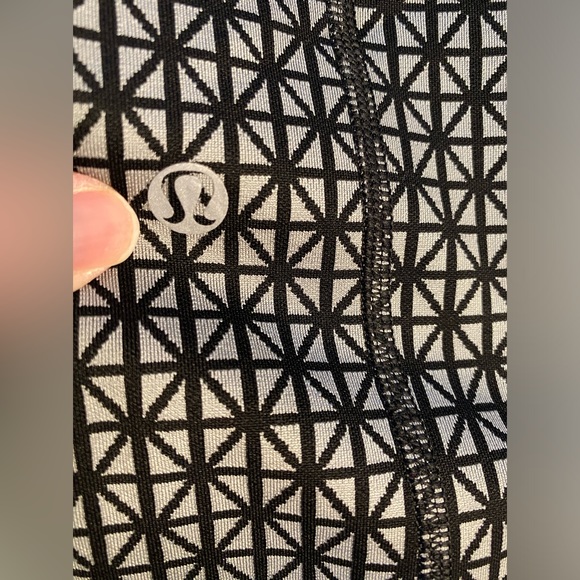 NWOT Lululemon Straight Up Pant   Size 12 Tri Geo Silver Spoon Black - Picture 10 of 15